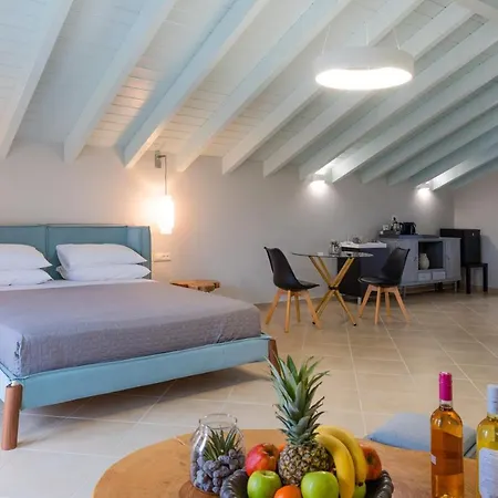 Villa Luxury Matzourana By Posarellivillas *