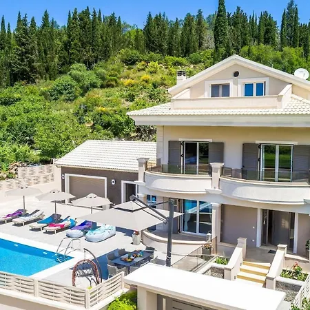Luxury Matzourana By Posarellivillas Vilă *